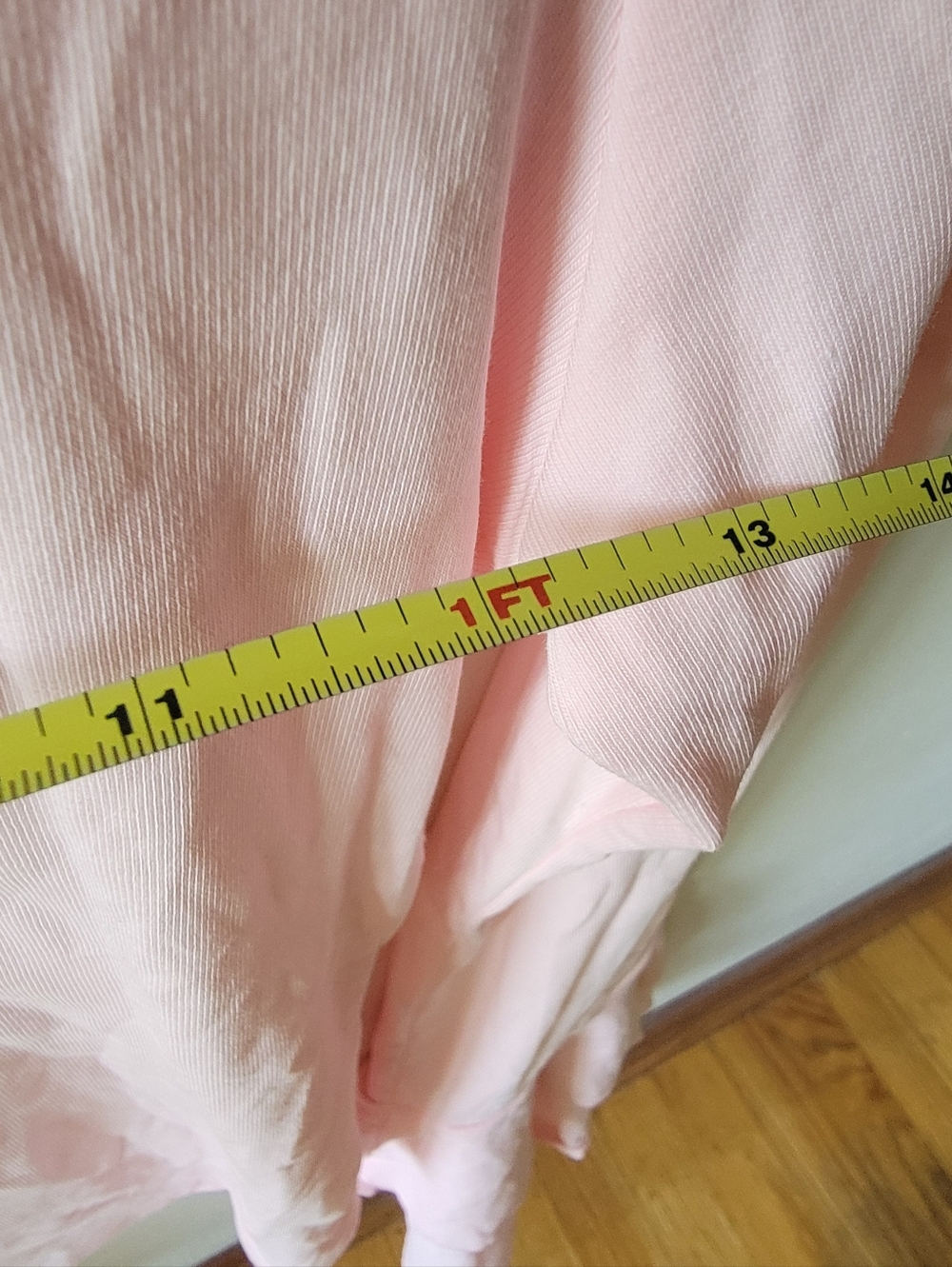 YISSANG Women's Pink Ruffled  Long- Bell Sleeve Top. Stretchy Size L. - Picture 3 of 7